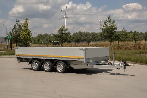 Three-way tipper trailer